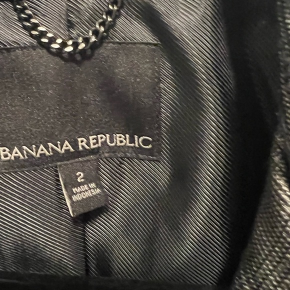 Banana Republic Black Plaid Short Trench, Size 2 - Picture 3 of 8